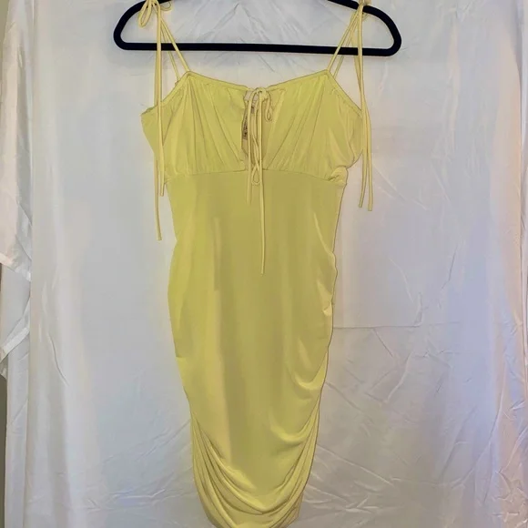 Lucy in the Sky | Dresses | Lucy In The Sky Yellow Dress Size M | Poshmark Lucy in the Sky | Dresses | Lucy In The Sky Yellow Dress Size M | Poshmark